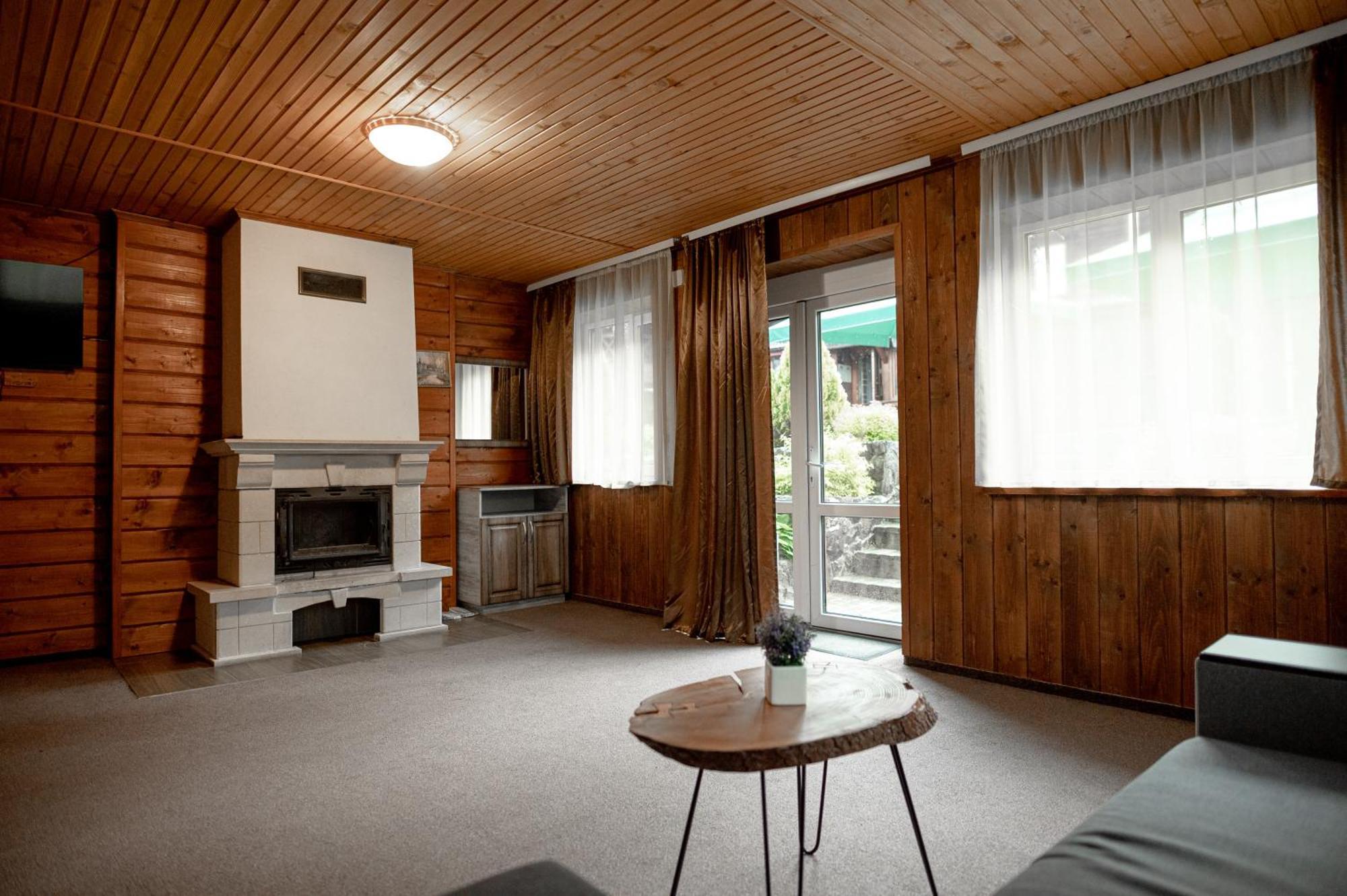 Chalet Filvarok スラブスク エクステリア 写真